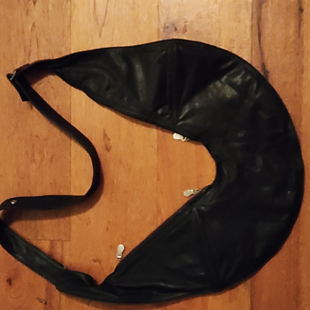 Sash unisex slingbag